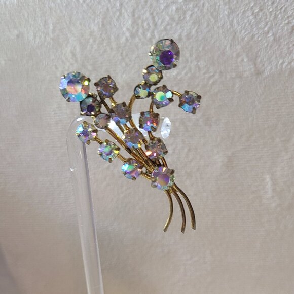 Vintage Austrian Brooch & Clip on Earring Set - Picture 5 of 14